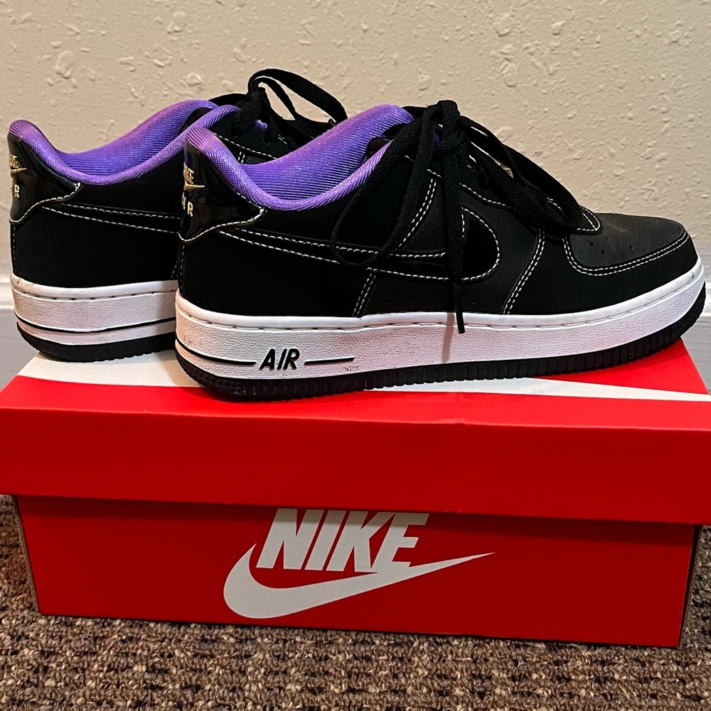 Nike Air Force 1 LV8 Black Size Women’s 6.5- 5Y- Rare Finding